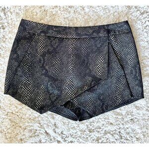 Express Metallic Snakeskin Print Black Skort Size 0